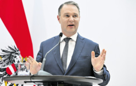 Babler und Holzleitner bei Round Table zu Medienethik