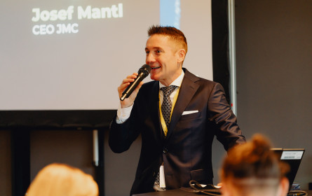 „Moving Forward Masterclass“ zu Künstlicher Intelligenz
