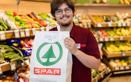 Spar-Lehrlinge retten Lebensmittel