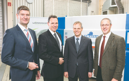 Ein zweiter Metallbearbeiter