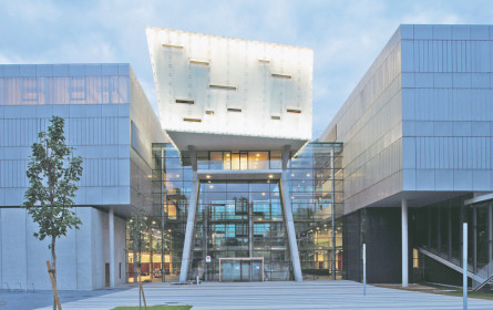 315 neue Bachelor-/Master-Plätze