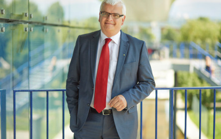 SES-Center: 2,57 Mrd. € schwer