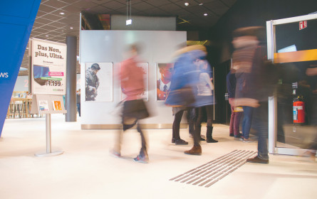 UniPlakate nun auch am WU Campus