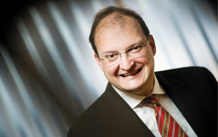 SVA kauft sich neues Gewand