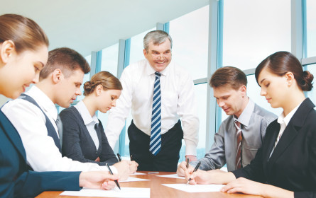 Führen die jungen Chefs anders als „alte Hasen”?