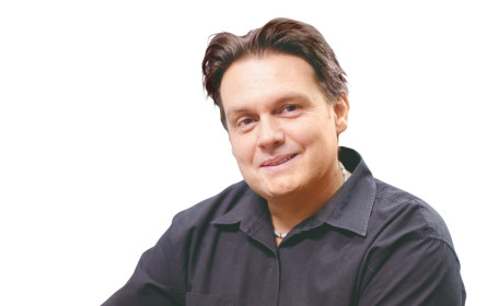 Swooosh. Bombow …Dalumdadada …