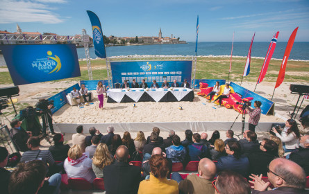 „Beach Volleyball Klagenfurt” am Meer