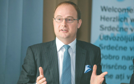 EAM führt mit 3,9 Mrd. Euro Volumen Markt an