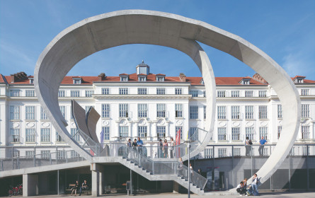 Donau Uni siegt vor WU Executive Academy