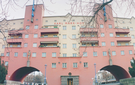 Blick hinter die Fassaden