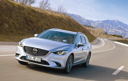 Autofahrer stehen auf Mazda & Benz