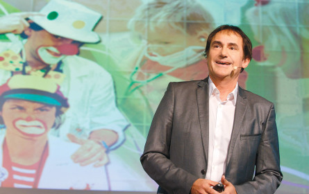 Facharzt für Innere Medizin und Humorwissenschaften