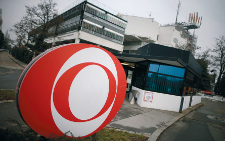 „Finanziell stabil und programmlich Marktführer"