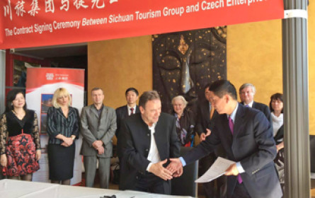 Sichuan Tourism Group unterzeichnet Vertrag mit K.Y.A.T.T.