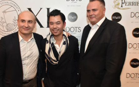 Polit-Gipfel in Martin Hos "Dots" Establishment