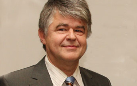 "profil"-Redakteur Lahodynsky zwei weitere Jahre AEJ-Präsident