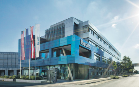 Winterschlussverkauf: Industrie im Kaufrausch