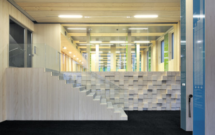 Zumtobel knöpft sich LifeCycle Tower vor