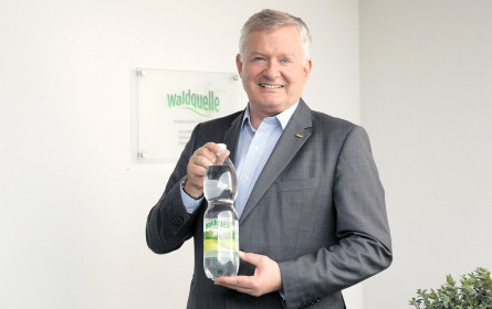 Waldquelle sprudelt auch ohne Konzernbrunnen kräftig