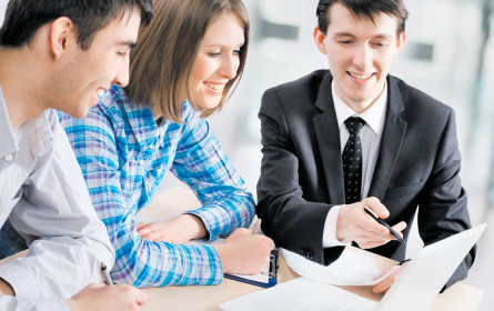 Die Bank hat einen Vogel