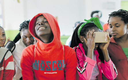 Kinder helfen Spendern