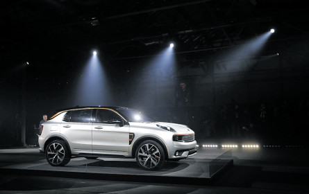 Modell 01 kommt mit Mitnutz-Taste daher