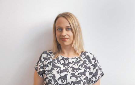 Don’t waste her time, create a dialogue