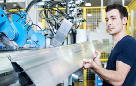 Alu Menziken erweitert in Rumänien