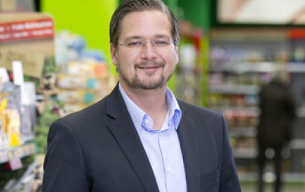 „Du bist ja ein schönes Katzerl - wuff!"