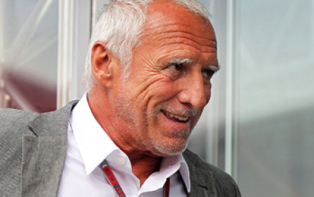 Neues Mateschitz-Projekt: Rechercheplattform mit Michael Fleischhacker und Niko Alm