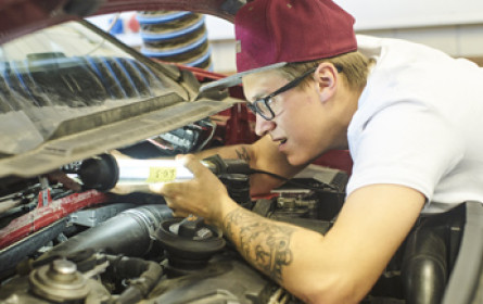 Heimische Industrie bleibt auf Wachstumskurs nahe 6-Jahres-Hoch