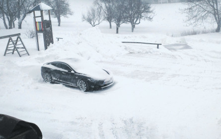Tesla Model S in: „Der Winterkönig”
