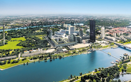 Weitere fünf Großkongresse