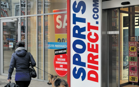 Sports Direct speckt ab