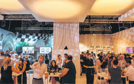 Bis in die Morgenstunden