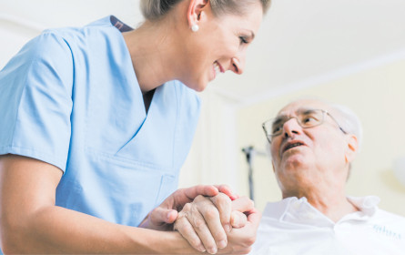 Pflege bietet Chancen und enorme Risiken