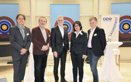 Diskussionsrunde im ÖBV-Atrium