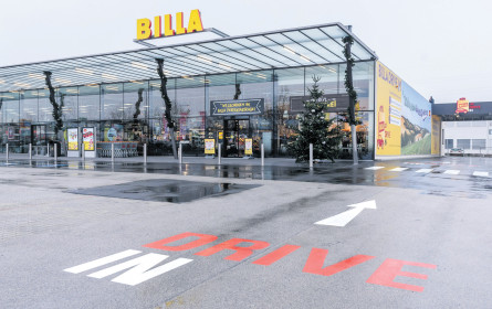 Billa fährt im Drive In mit Vollgas in die Zukunft