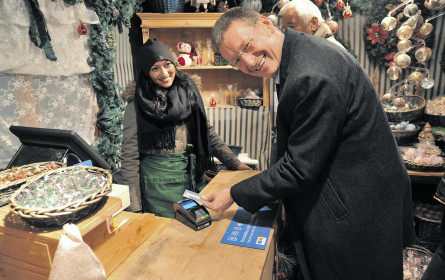 Auch beim Christkind wird jetzt flott bezahlt