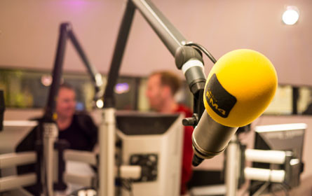 „Falter“: Aufregung um angebliches Ende des Radiosenders FM4