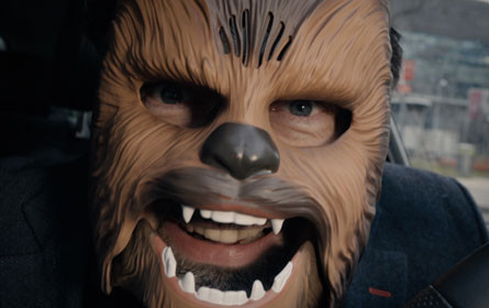 Agenturchef macht sich zum Affen