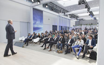 VW gibt in China Gas