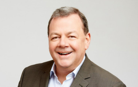 Herbert Emberger gründet Handelsagentur