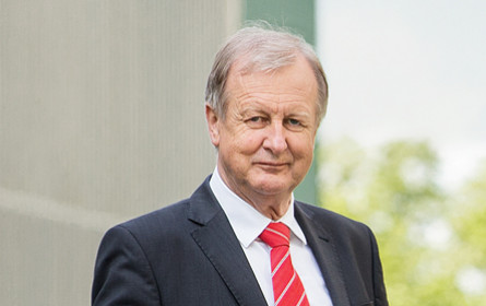 Wichtige Unterschriften von der Skipiste aus