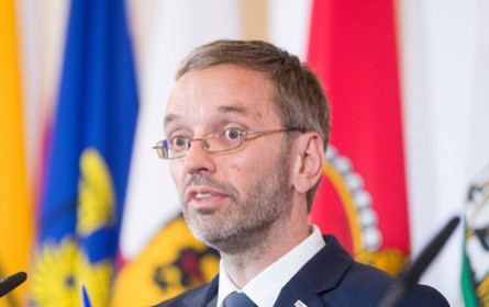 BVT-Affäre: FPÖ weist Vorwürfe von Chefredakteuren zurück