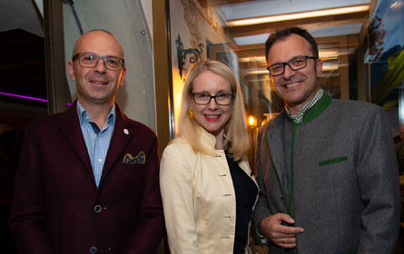 Wirtschaftswanderung: Gipfeltreffen hochkarätiger Führungskräfte in Tirol