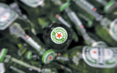 Heineken schenkt kräftig aus