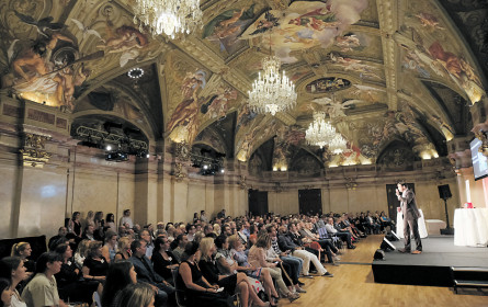 Man kann nicht weghören