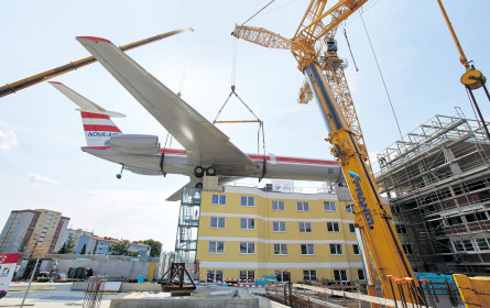 Flugzeug hoch hinaus