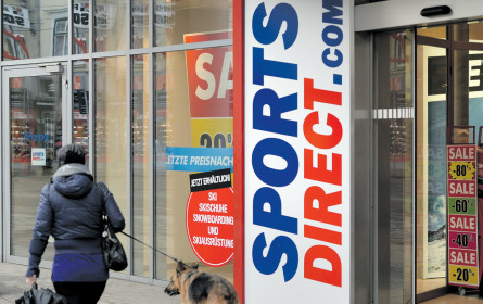 Sports Direct hält Turbulenzen aus
